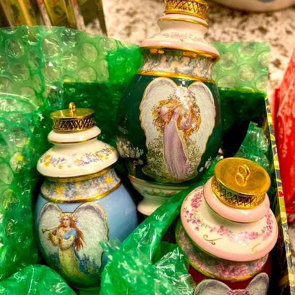 Heavenly Celebrations- Symphony of Angels Ornaments by Bradford Exchange - Picture 8 of 8